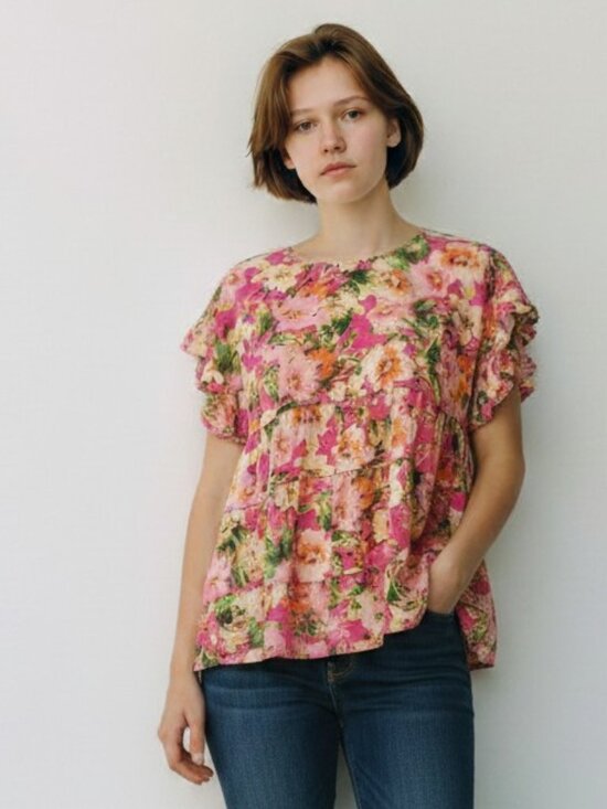 Emily Wonder Tops - 🌸 Emily Wonder Floral Blouse Size Large NWT Pink Ruffle Sleeve 🌸